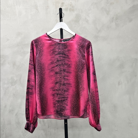 Pink Patterned Women's Top - Picture 1 of 6